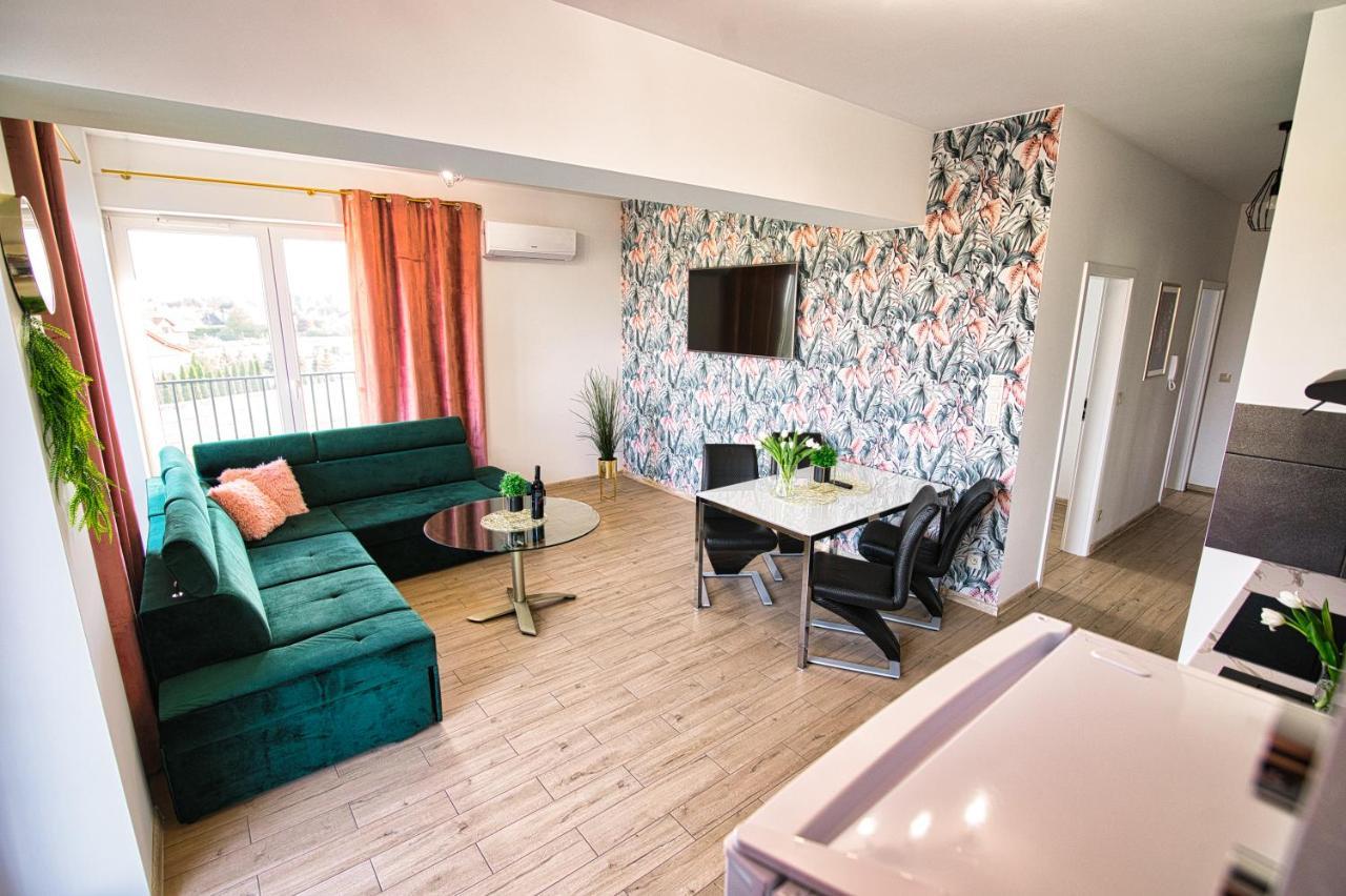 The Palm 35 By Housine Apartment